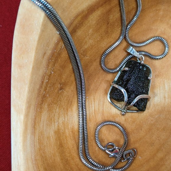 Vltavin moldavite silver pendant - Picture 1 of 3